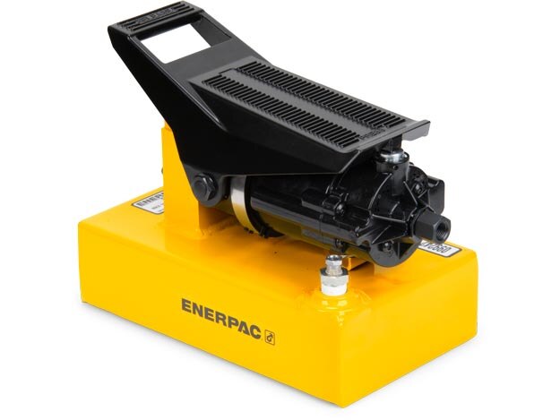 PA1150, Air Hydraulic Foot Pump, 1311 cm3 Usable Oil, 0,13 l/m Oil Flow at 700 bar
